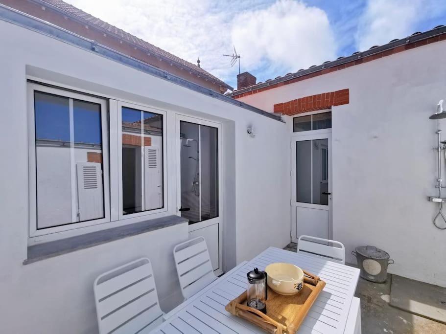 Au Coin Fleuri La Bernerie-en-Retz Exterior foto